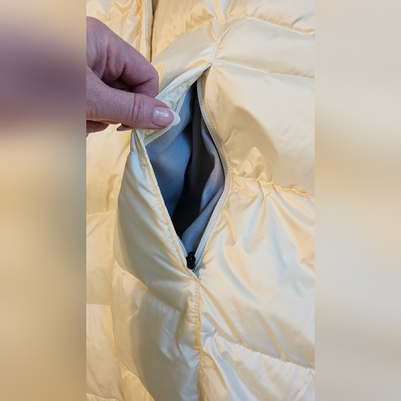 Mountain Hardwear Down Coat - Picture 11 of 15